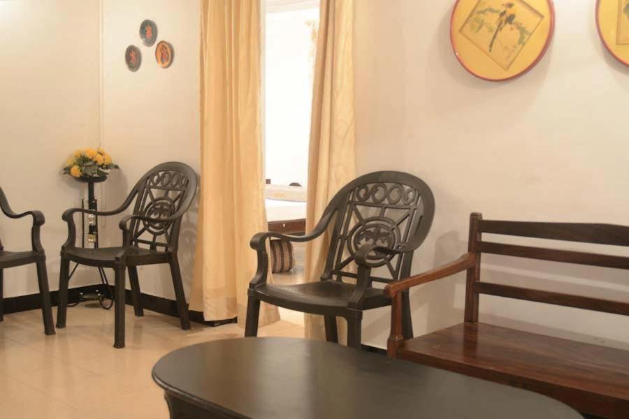 Emerald Castle Villa Madikeri Exterior photo